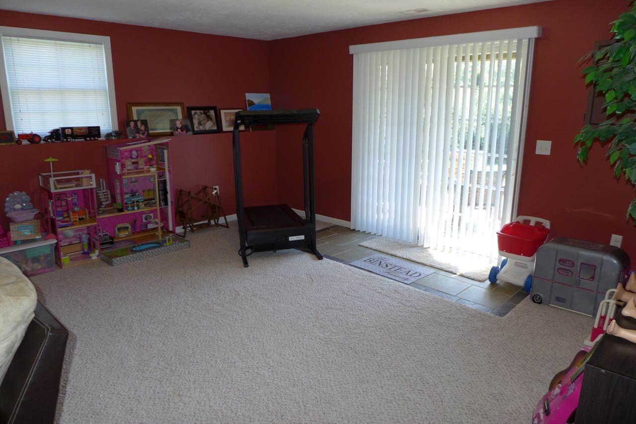 10 Greenbriar Road Mackinaw, IL 61755 - Photo 17 of 35