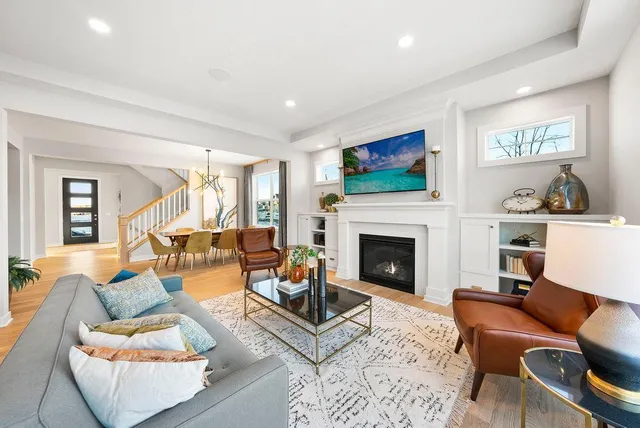 $883,825 | 1798 Laquey Avenue Northeast, St. Michael, MN 55376