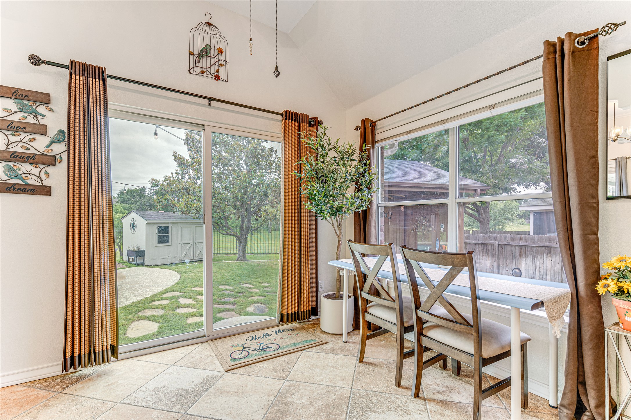 1209 Lacey Oak Loop Round Rock, TX 78681 - Photo 16 of 22