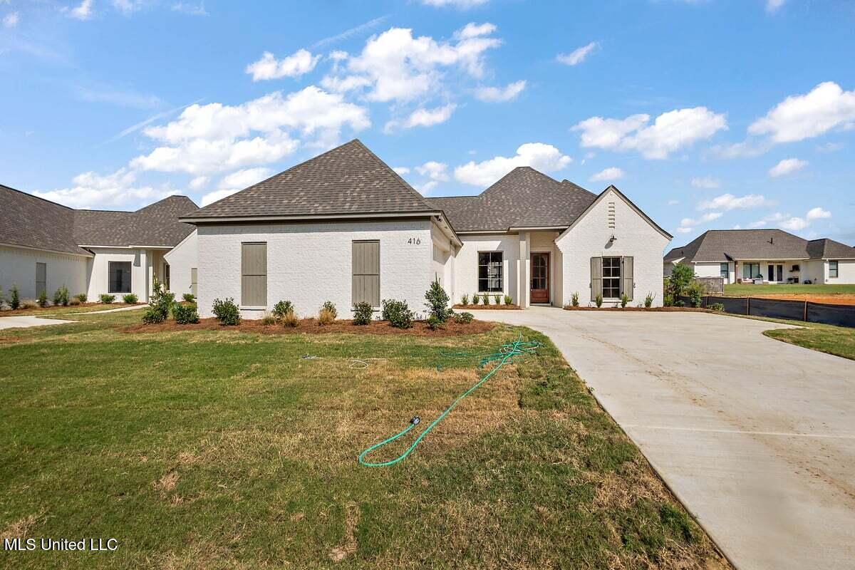 416 Aurora Circle Canton, MS 39046 - Photo 1 of 37 HTP24335
