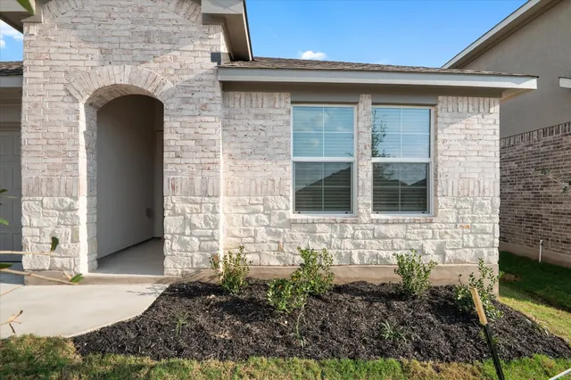 $2,250 | 1936 Lazy Acres Street, Leander, TX 78641