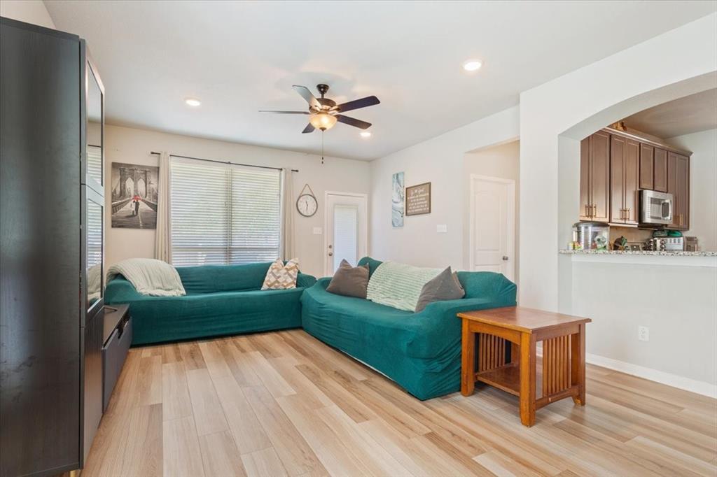 10416 Langham Drive Waco, TX 76708 - Photo 10 of 39