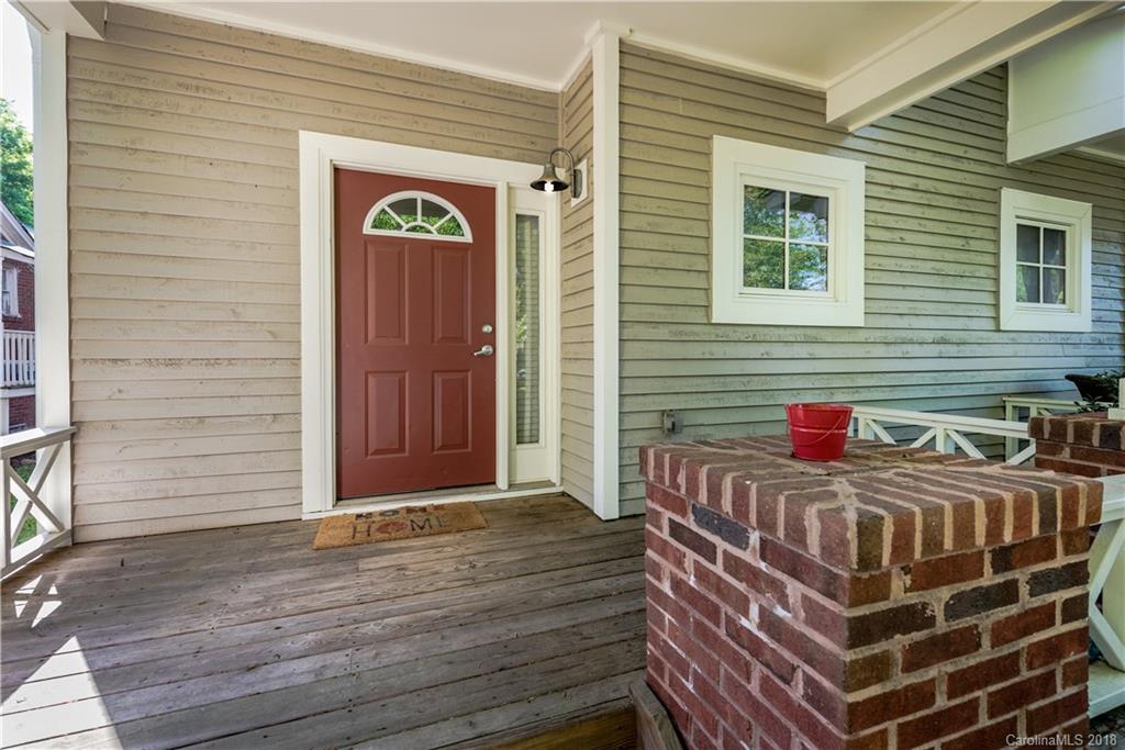729 Grandin Road Charlotte, NC 28208 - Photo 2 of 33
