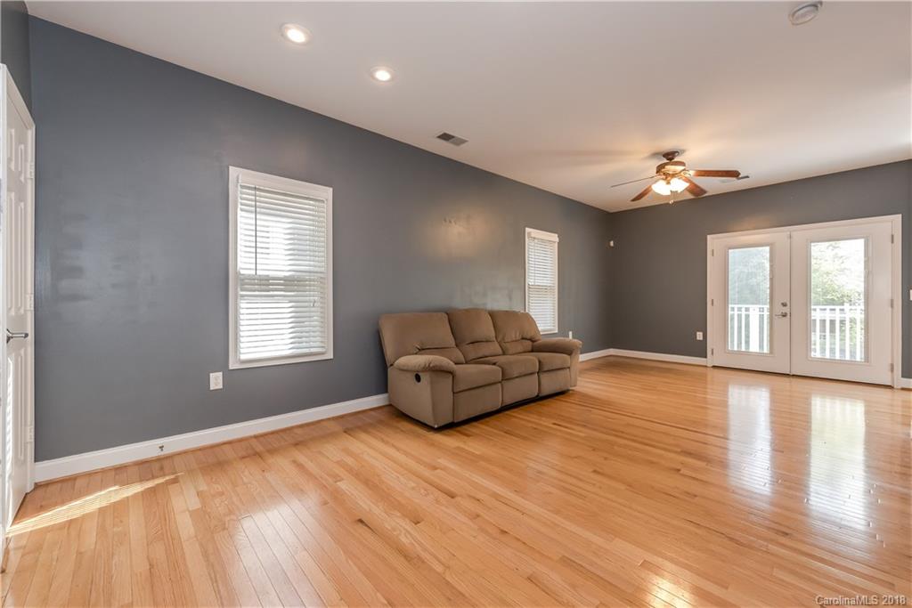 729 Grandin Road Charlotte, NC 28208 - Photo 13 of 33