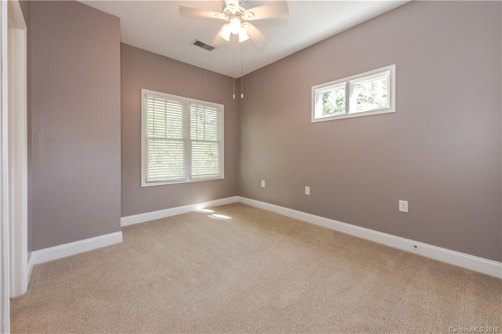 729 Grandin Road Charlotte, NC 28208 - Photo 20 of 33