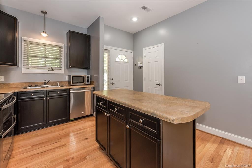 729 Grandin Road Charlotte, NC 28208 - Photo 4 of 33
