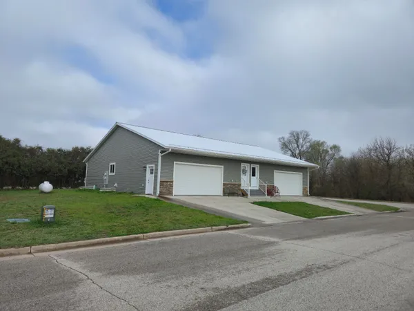 $674,900 | 115-119 Easy Street, Stoddard, WI 54658