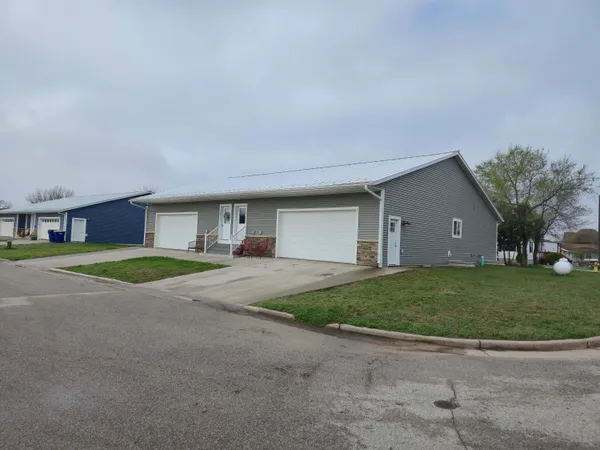 $674,900 | 115-119 Easy Street, Stoddard, WI 54658