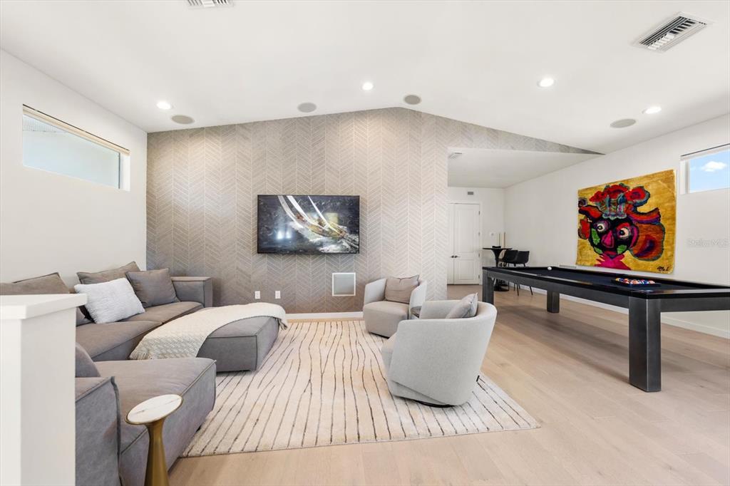 3901 West Granada Street Tampa, FL 33629 - Photo 35 of 45 a bedroom with a bed and painting on the wall