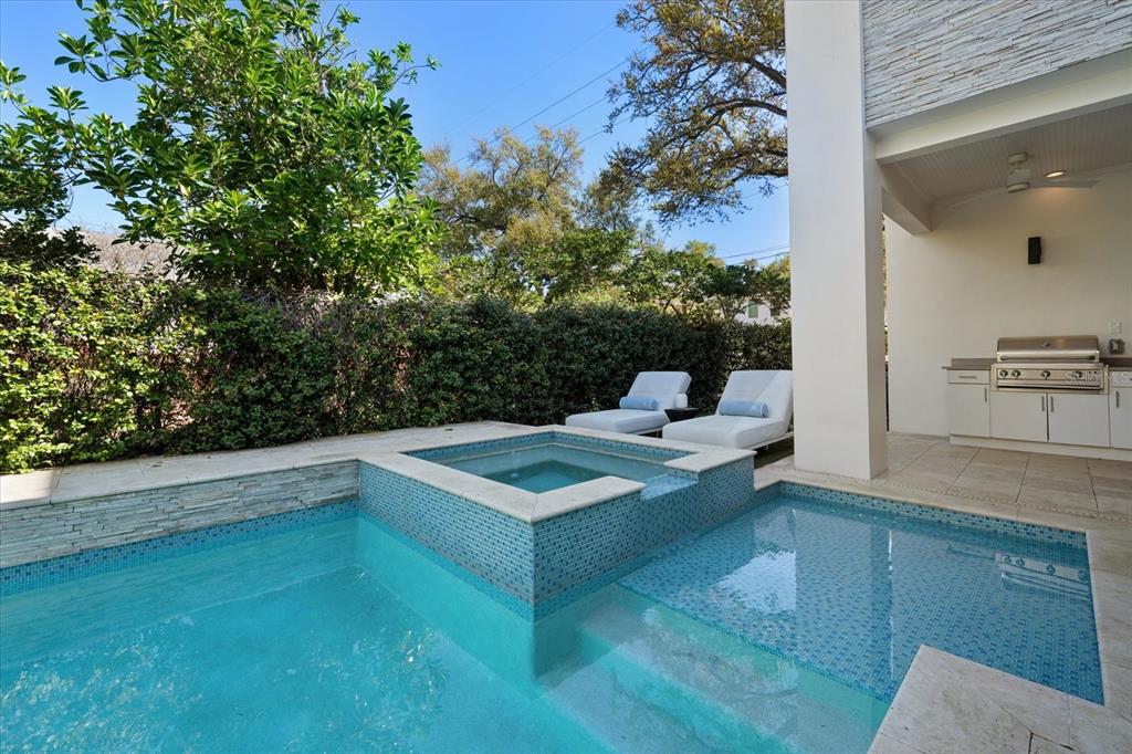 3901 West Granada Street Tampa, FL 33629 - Photo 45 of 45 a view of a living room and kitchen