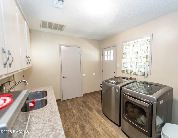 $295,000 | 3745 Highway 360, Melville, LA 71353