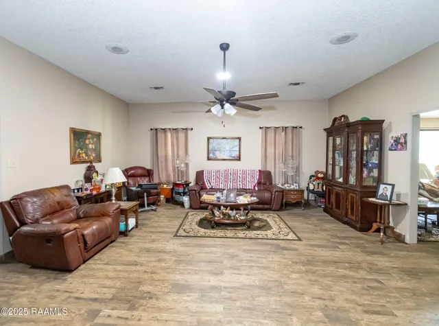 $295,000 | 3745 Highway 360, Melville, LA 71353