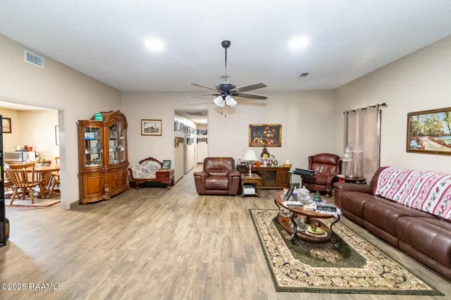 $295,000 | 3745 Highway 360, Melville, LA 71353