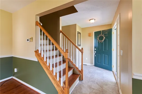 $399,900 | 305 Alverstone Way, Henrietta, NY 14586