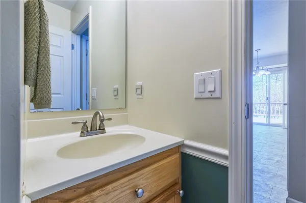 $399,900 | 305 Alverstone Way, Henrietta, NY 14586