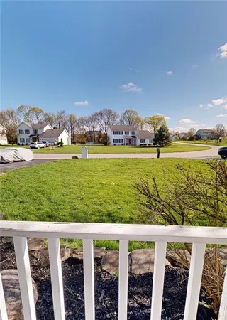 $399,900 | 305 Alverstone Way, Henrietta, NY 14586