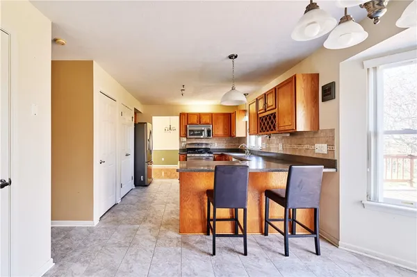 $399,900 | 305 Alverstone Way, Henrietta, NY 14586