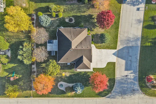 $459,900 | 1706 Spring Meadow Lane, Mount Pleasant, WI 53406