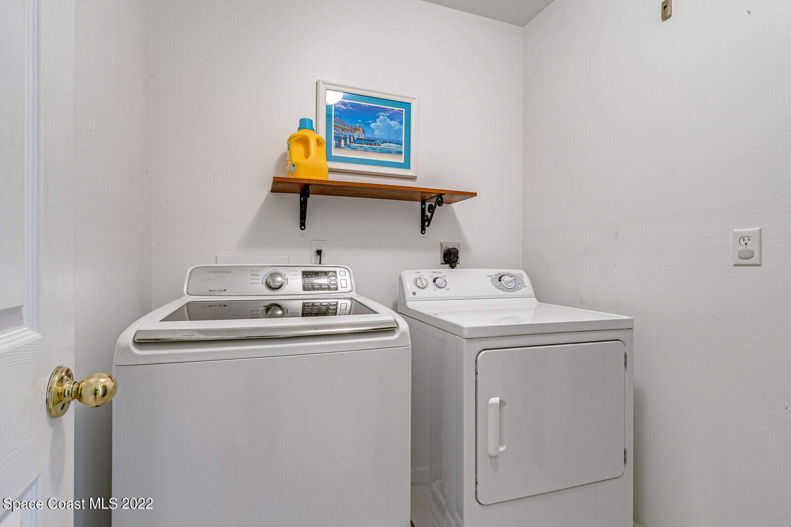 2765 Revolution Street, Unit 101 Melbourne, FL 32935 - Photo 27 of 48 Laundry room