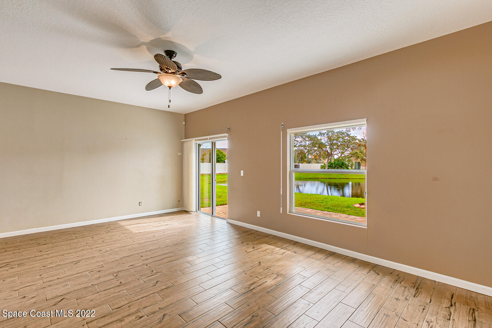 2765 Revolution Street, Unit 101 Melbourne, FL 32935 - Photo 10 of 48 Family room