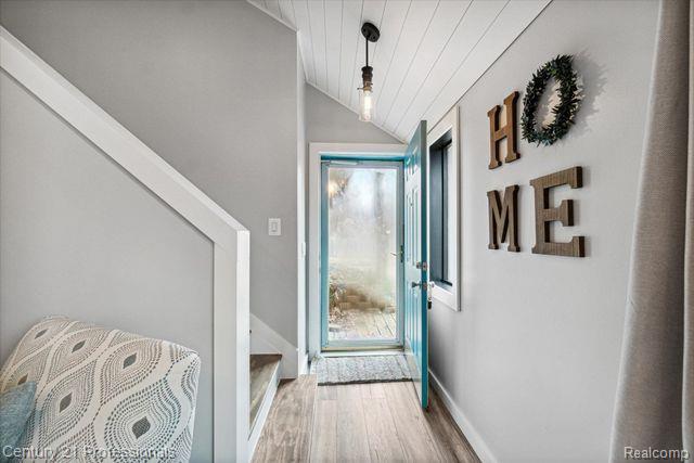 3590 Hazelton Avenue Rochester, MI 48307 - Photo 5 of 36 Gallery Image 5