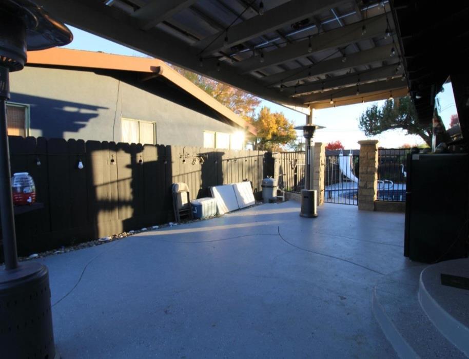 3662 North Angus Street Fresno, CA 93726 - Photo 17 of 19