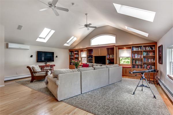 14 Summit Road Marblehead, MA 01945 - Photo 13 of 30 Gallery Image 13