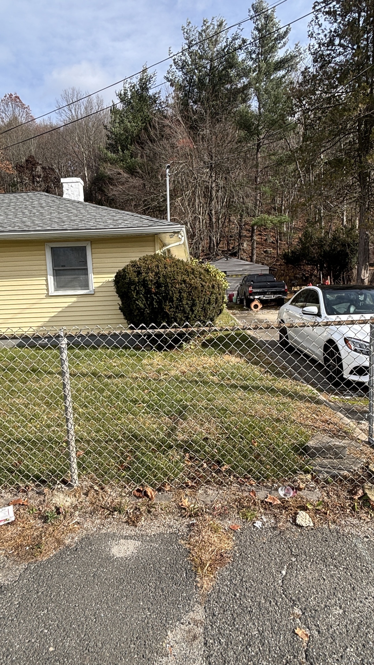 341 Oak Street Waterbury, CT 06705 - Photo 6 of 34 a view of multiple house with a yard