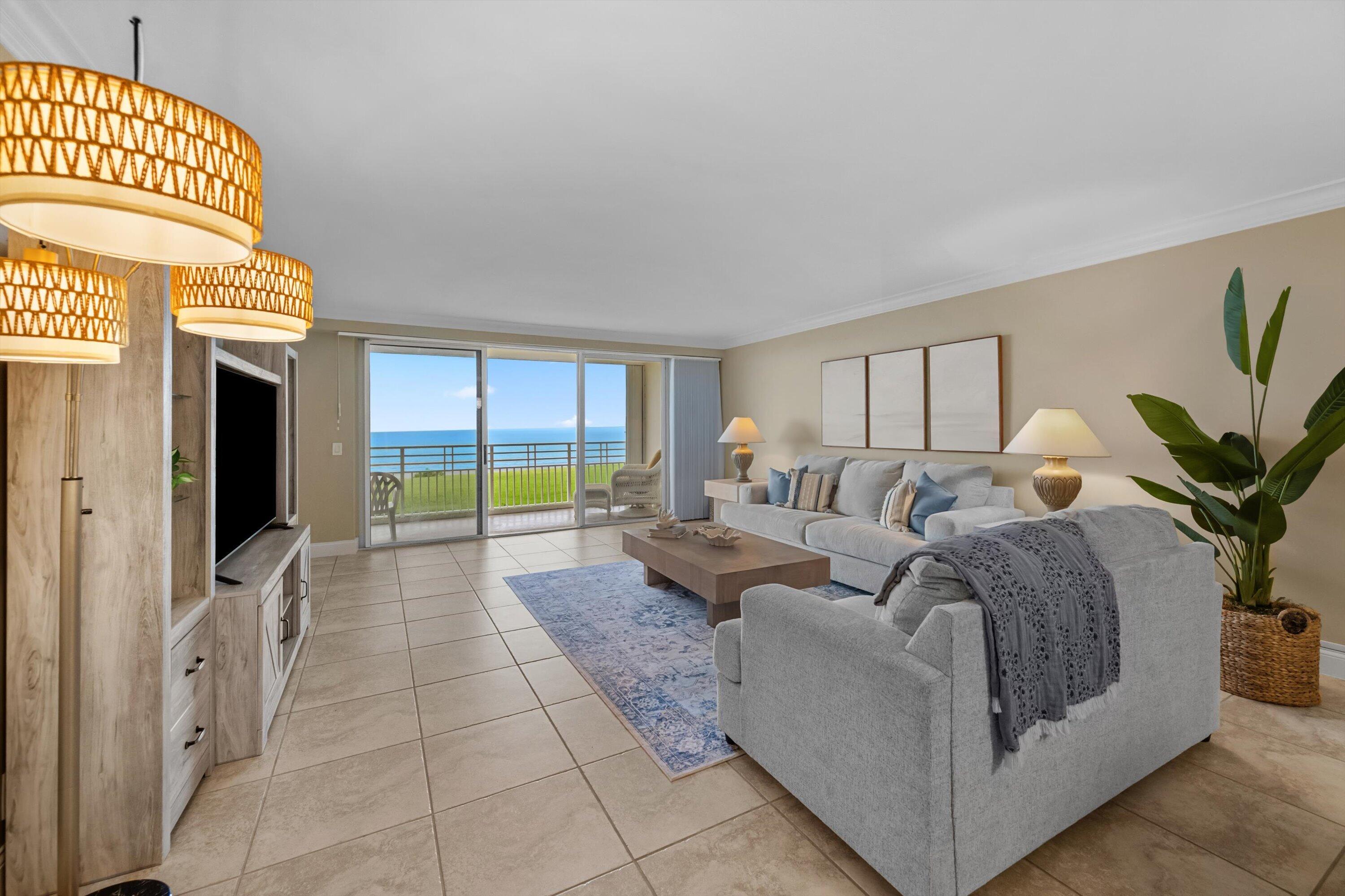 350 South Beach Road, Unit 204 Jupiter, FL 33469 - Photo 6 of 27 350 Beach Rd 204