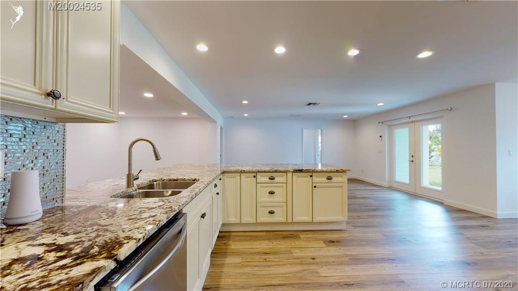 1060 Northwest Terrace Road Stuart, FL 34994 - Photo 20 of 51 Gallery Image 20
