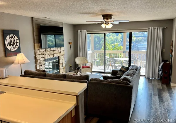 $217,500 | 1011 Indian Pointe, Unit 1011, Osage Beach, MO 65065