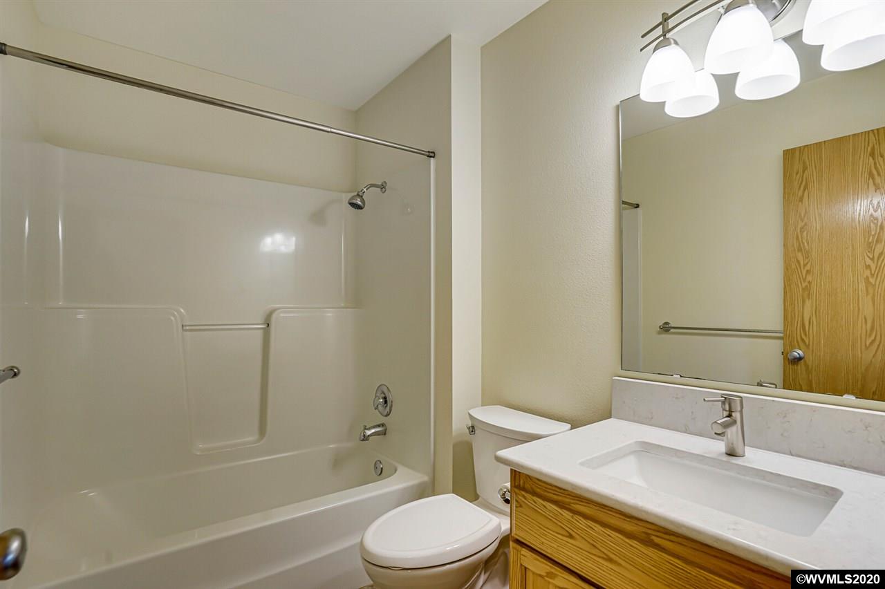 2062 Chase Loop Southwest Albany, OR 97321 - Photo 24 of 37 Gallery Image 24