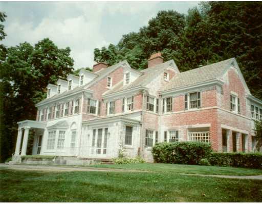 730 Chestnut Road Edgeworth, PA 15143 - Photo 1 of 8 Exterior Front.