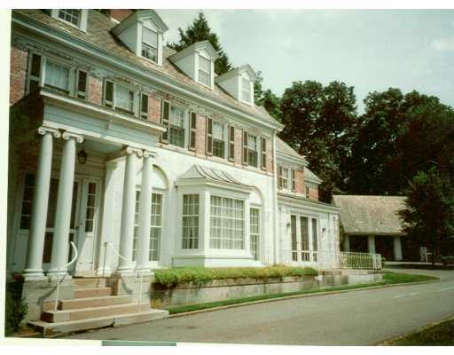 730 Chestnut Road Edgeworth, PA 15143 - Photo 8 of 8 Exterior Front.