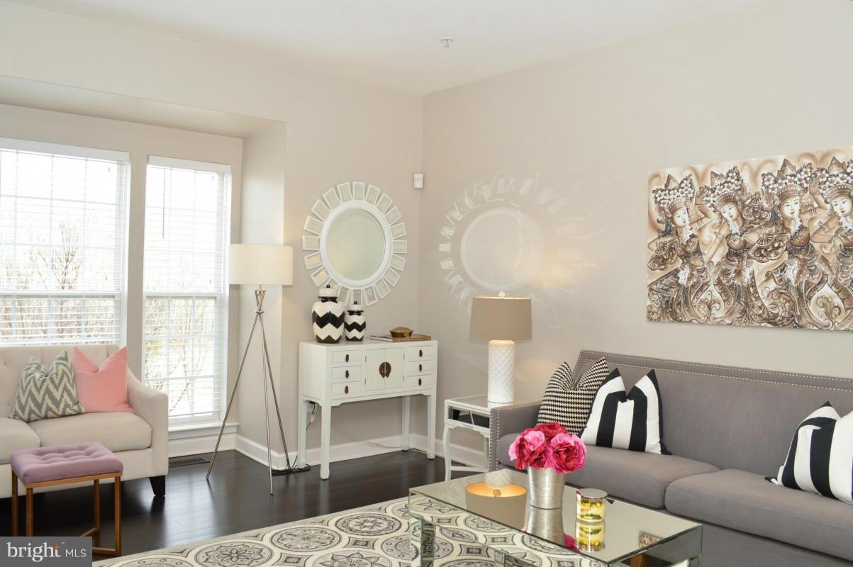 3826 Addison Woods Road Frederick, MD 21704 - Photo 2 of 30 Living Room