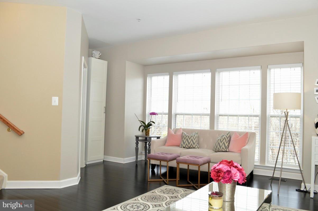 3826 Addison Woods Road Frederick, MD 21704 - Photo 3 of 30 Living Room