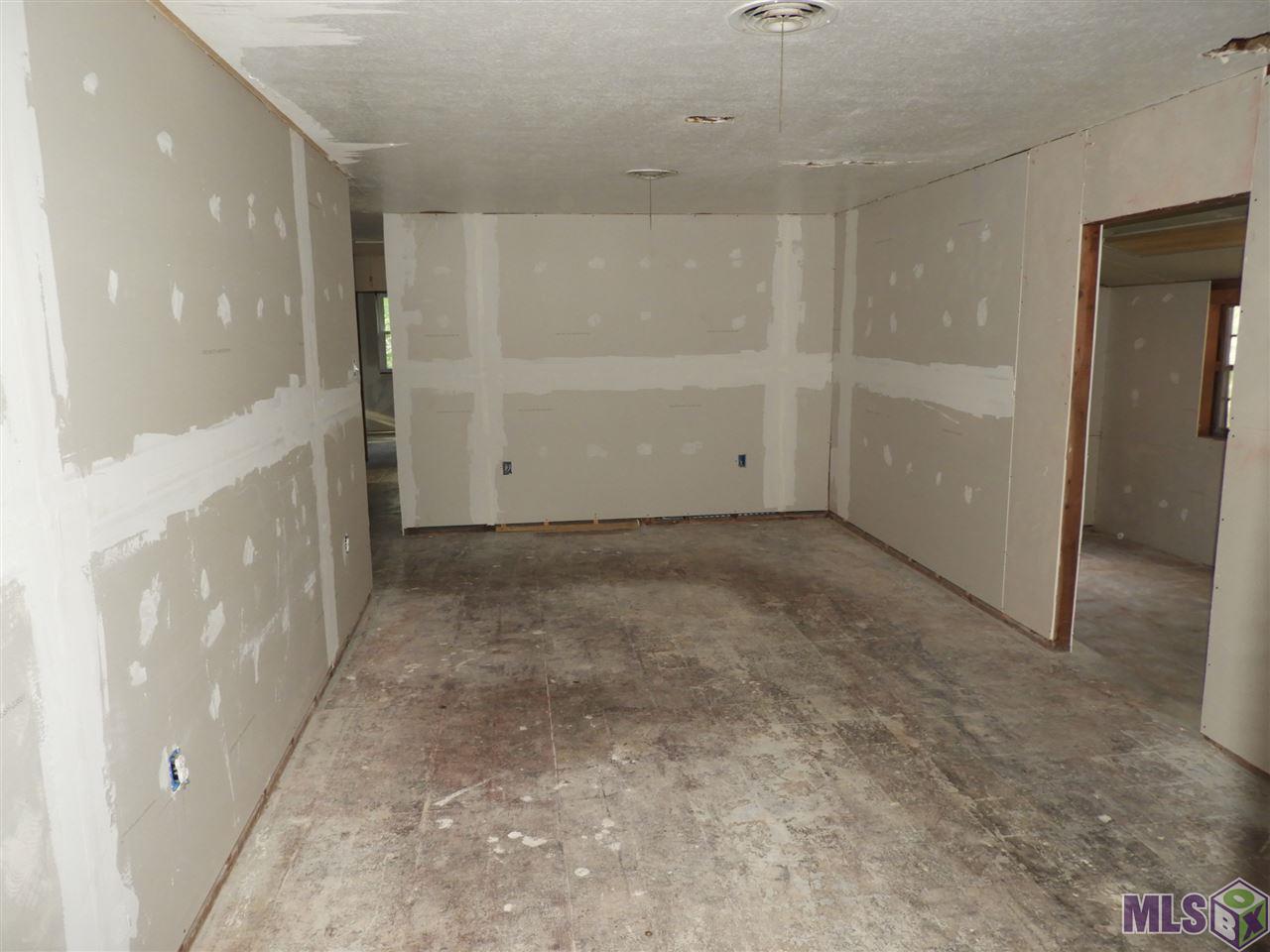 4922 Sunnybrook Drive Baton Rouge, LA 70814 - Photo 5 of 13