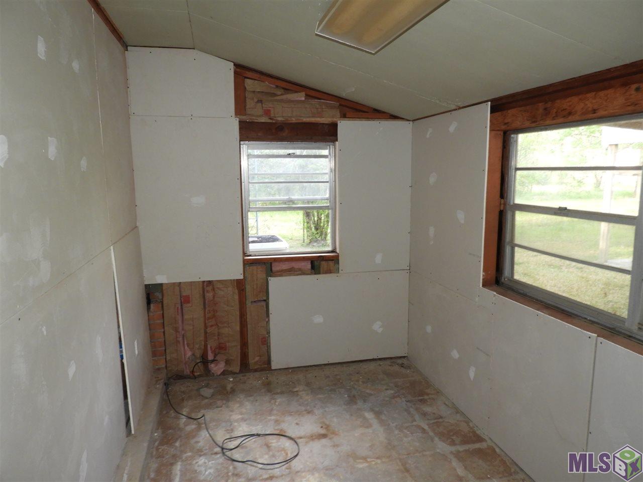 4922 Sunnybrook Drive Baton Rouge, LA 70814 - Photo 7 of 13