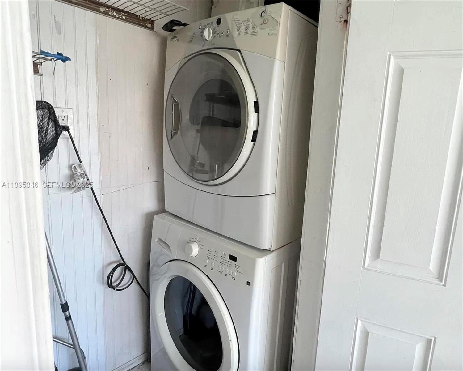 251 2nd Street Key Colony Beach, FL 33051 - Photo 13 of 20 a utility room with dryer and washer