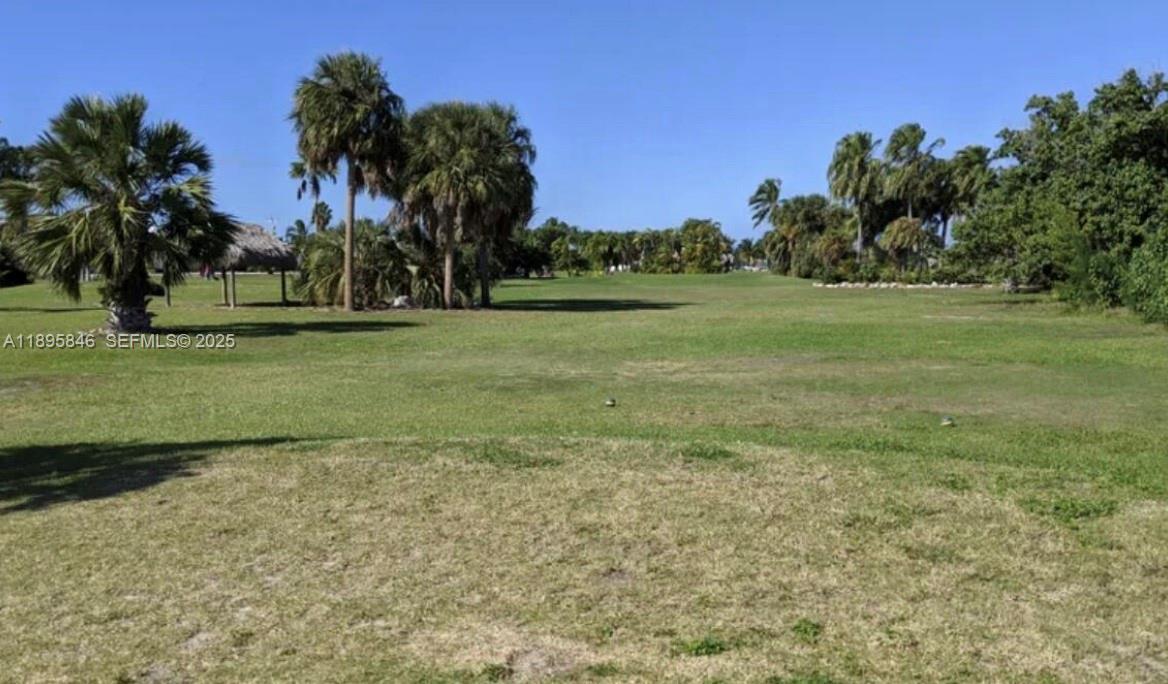 251 2nd Street Key Colony Beach, FL 33051 - Photo 15 of 20 a view of a field with a tree