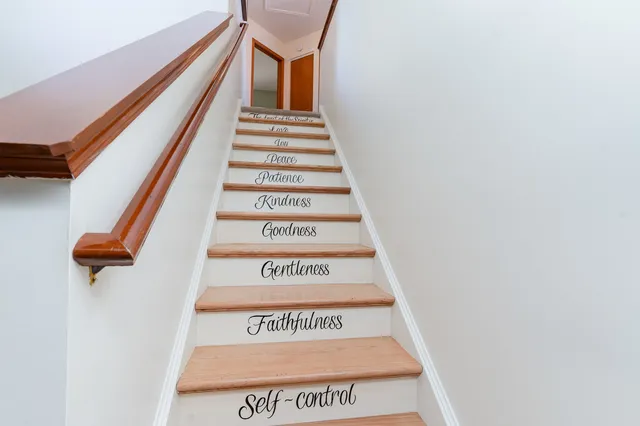 $379,000 | 1420 Marigold Lane, Minooka, IL 60447