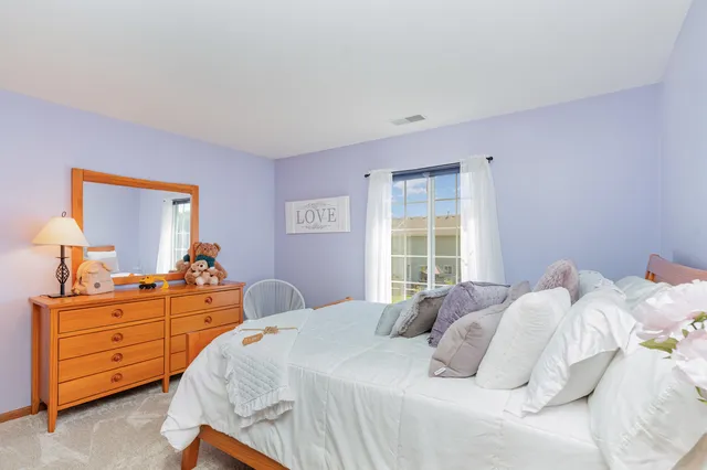 $379,000 | 1420 Marigold Lane, Minooka, IL 60447