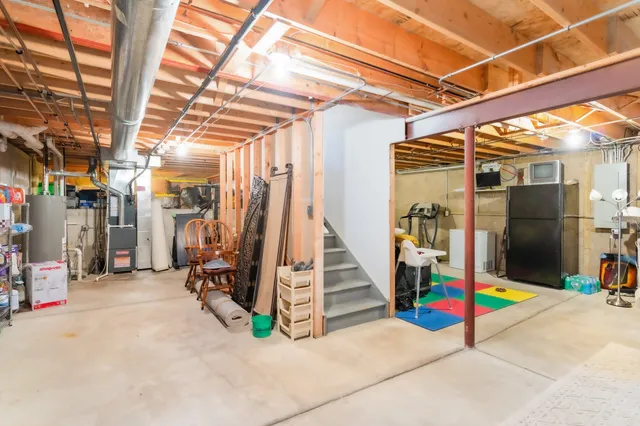 $379,000 | 1420 Marigold Lane, Minooka, IL 60447