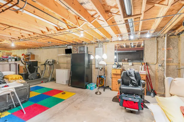 $379,000 | 1420 Marigold Lane, Minooka, IL 60447