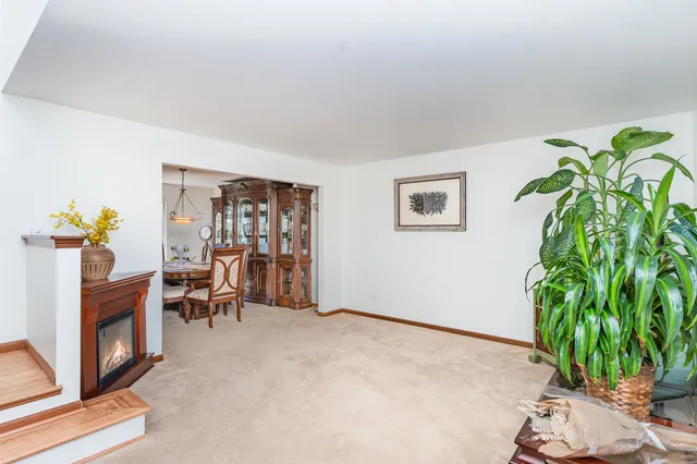 $379,000 | 1420 Marigold Lane, Minooka, IL 60447