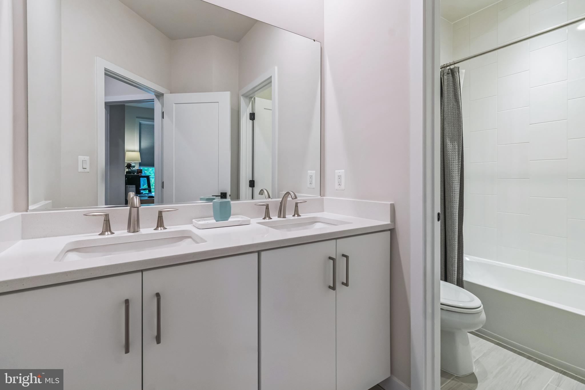 11732 Paysons Way Reston, VA 20191 - Photo 14 of 18