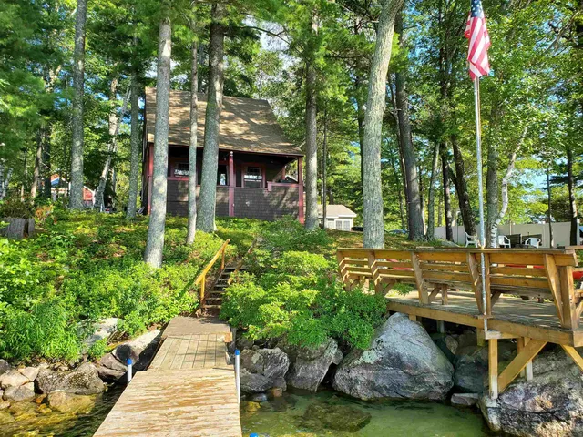 $1,750,000 | 36 Shore Drive, Newbury, NH 03255