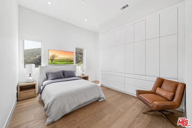 $30,000 | 10715 Yerba Buena Road, Malibu, CA 90265