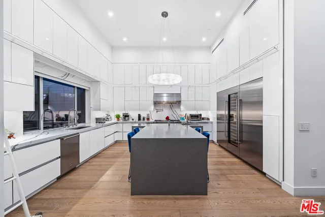 $30,000 | 10715 Yerba Buena Road, Malibu, CA 90265