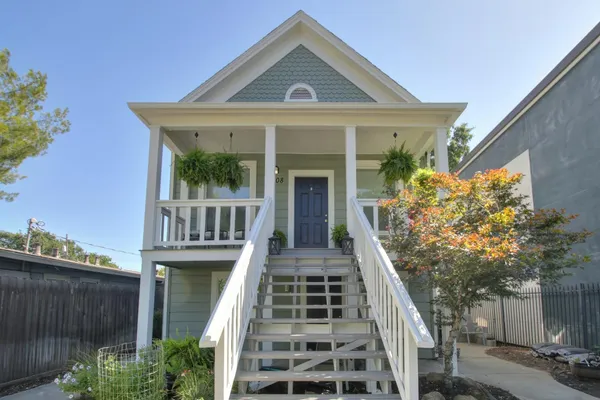 $1,199,999 | 3108 2nd Avenue, Sacramento, CA 95817